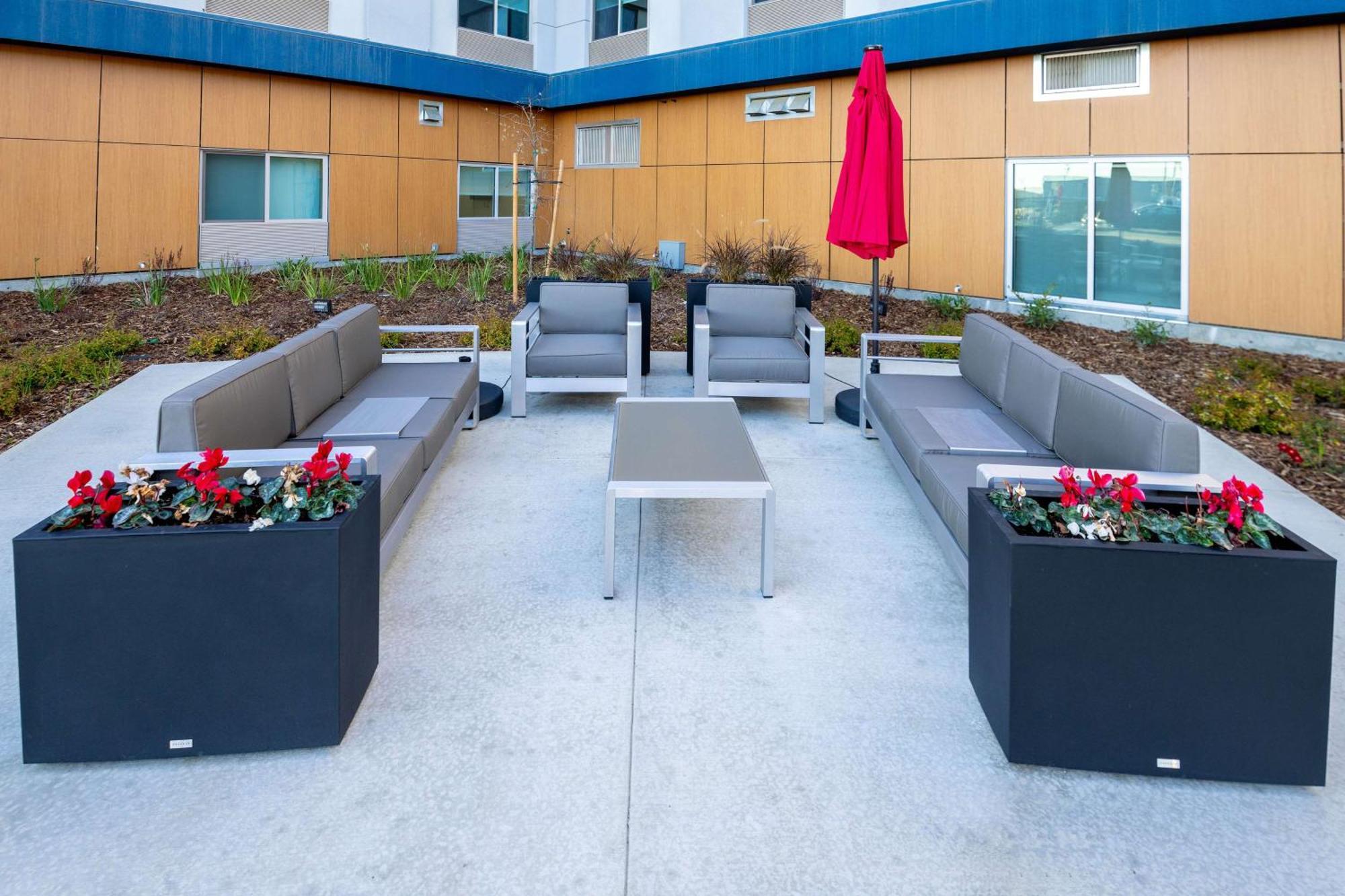 Hampton Inn Selma, Ca Экстерьер фото
