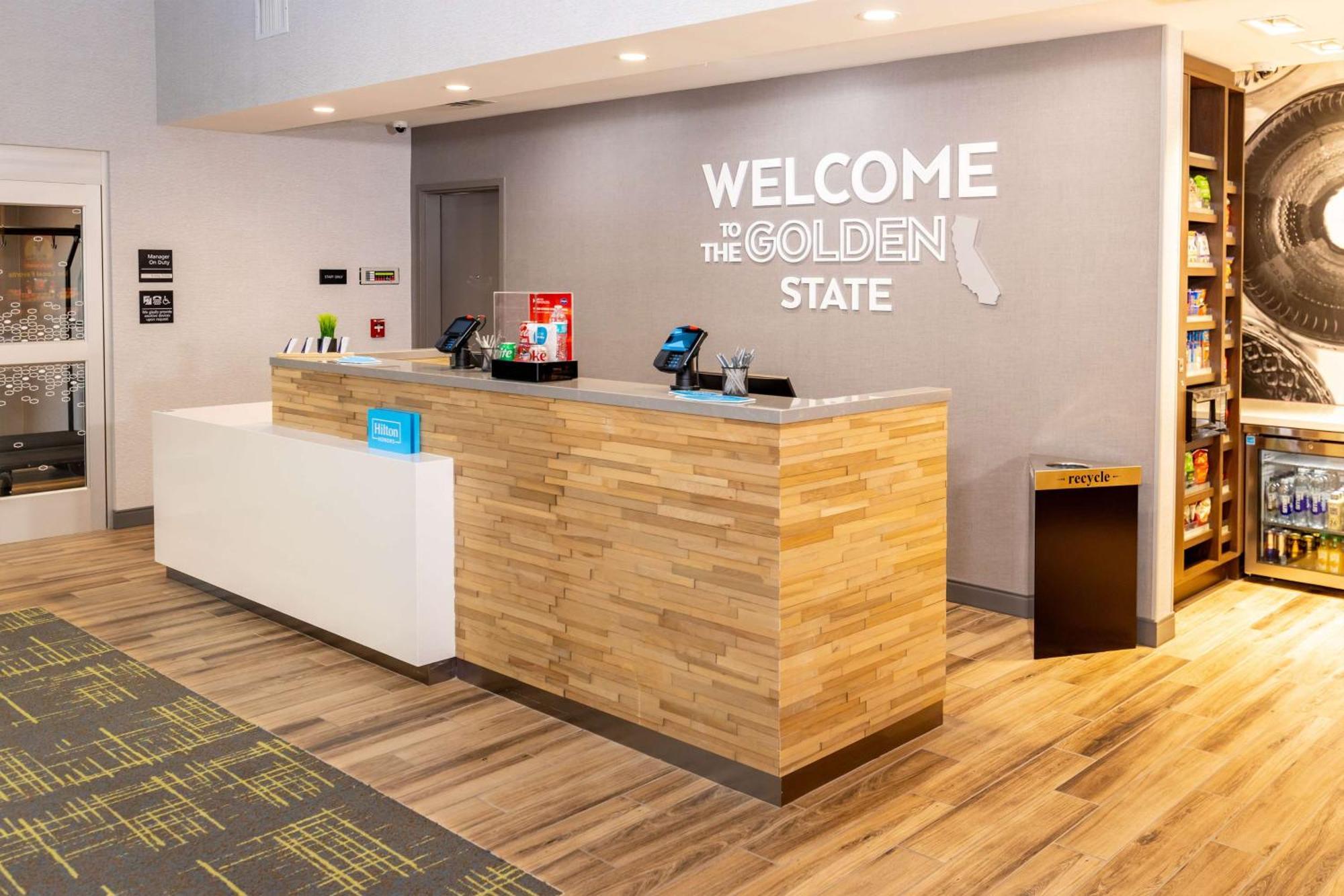 Hampton Inn Selma, Ca Экстерьер фото